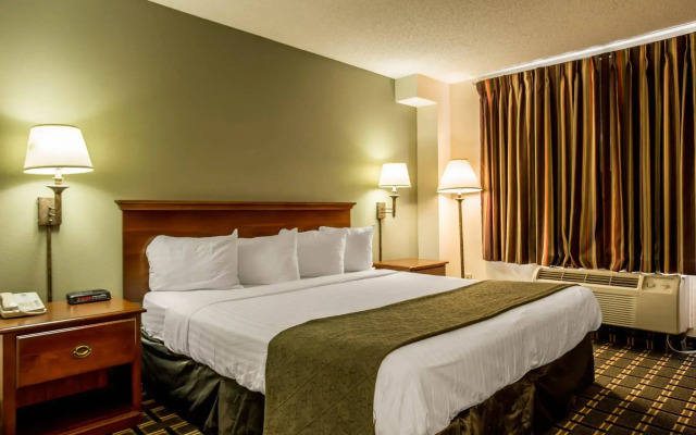Quality Inn Huntersville near Lake Norman