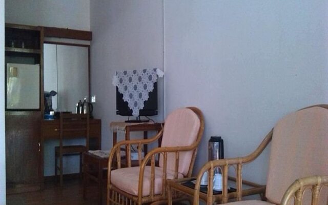 Lawkanat Hotel