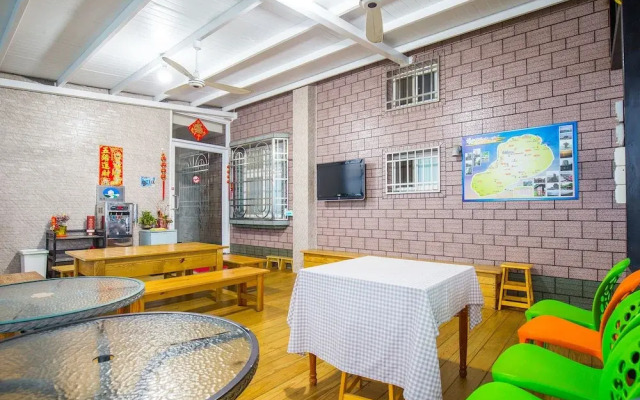 Holly House Homestay