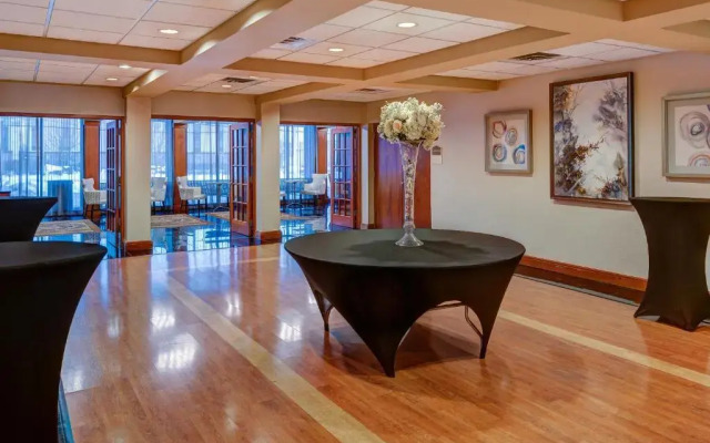 Holiday Inn East Windsor by IHG