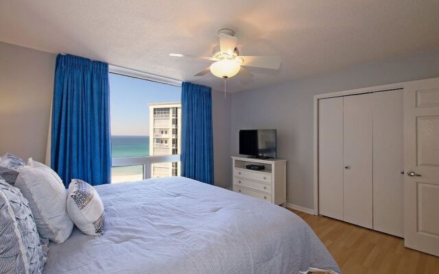 Shoreline 2111 Condo by RedAwning