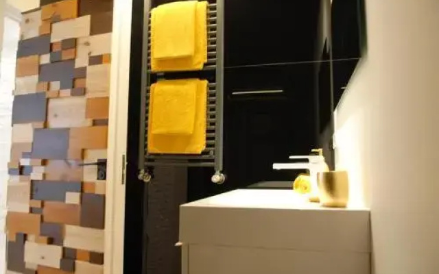 Color Apartments I