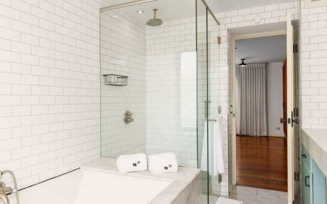 w 3BR Duplex Penthouse With Private Pool