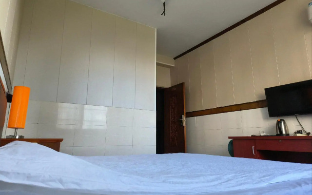 Lvjing Hotel