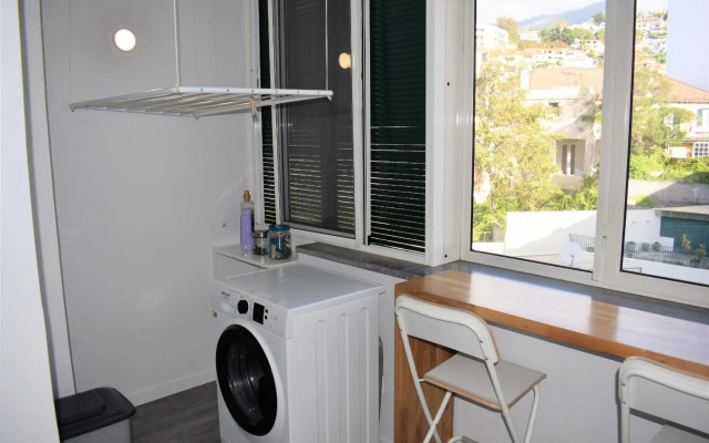 Madeira, 3 bedroom apartment with ocean views in Funchal