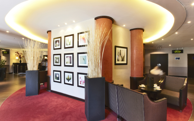 Golden Tulip CDG Airport Villepinte