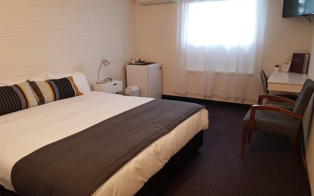Morphett Arms Hotel