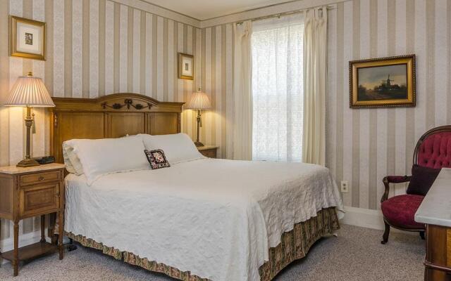 Rose Manor Bed & Breakfast