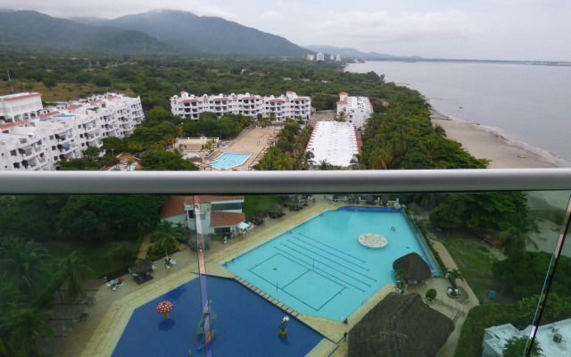 Costa Azul Suites 906