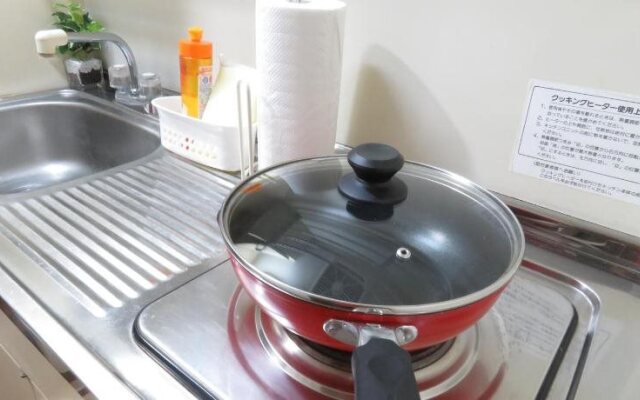 Hotel & Condominium airBest