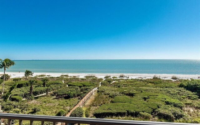 Shorewood Condos by Dream Vacation Rentals