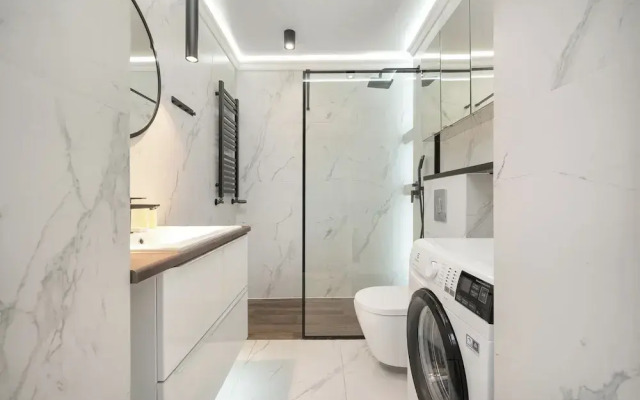 Wroclaw Center Apartment by Renters
