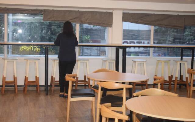 FabHotel Asrani International