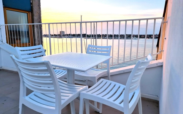 Umag apartment center seafront seaview old town 2