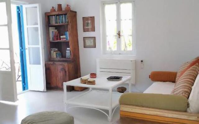 Mykonian White 2bedrooms Apartment