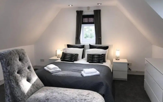 Stunning 100-year-old Converted Coach House