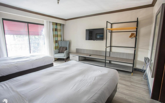Vanllee Hotel and Suites