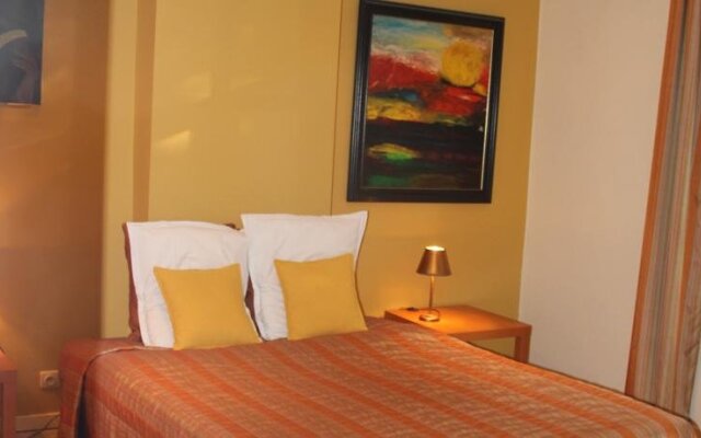 Two Rooms In Bruges