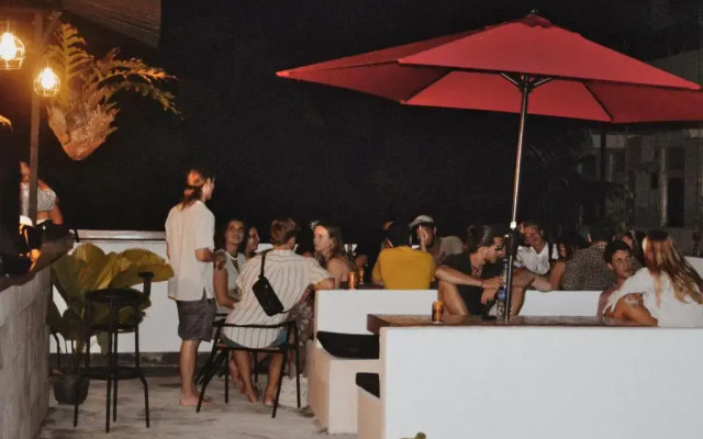 Spindrift Hostel Madiha - Adult Only