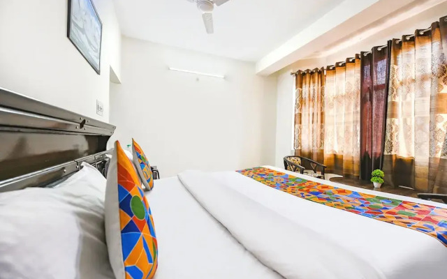 Fabhotel Ginger Grass