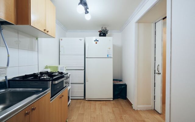 MYEONGDONG Station 2Min HOUSE