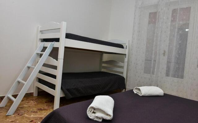 Amaryllis Apartments