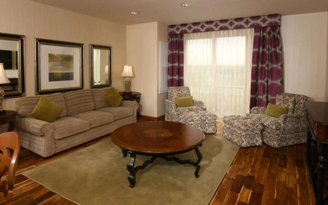 Woolley's Classic Suites Denver Airport