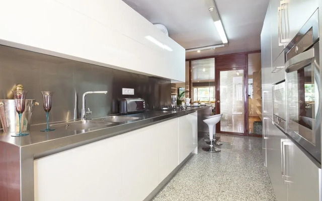 My Space Barcelona- Bonanova for 8 people