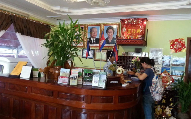 Ta Som Guesthouse & Tour Services