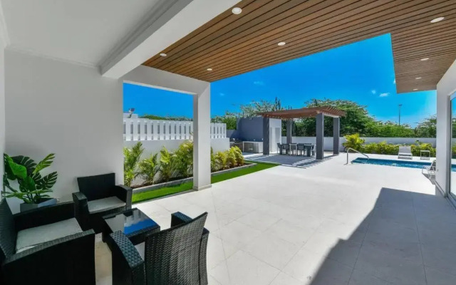 New 5BR 3BA Villa Biba Dushi 3-min EAGLE BEACH