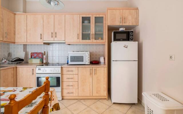 "whole House in Kolonos, Centre of Athens"