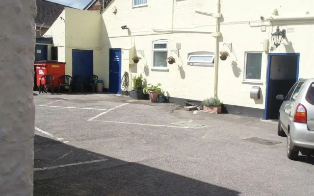 Lamb Inn Ringwood Limited
