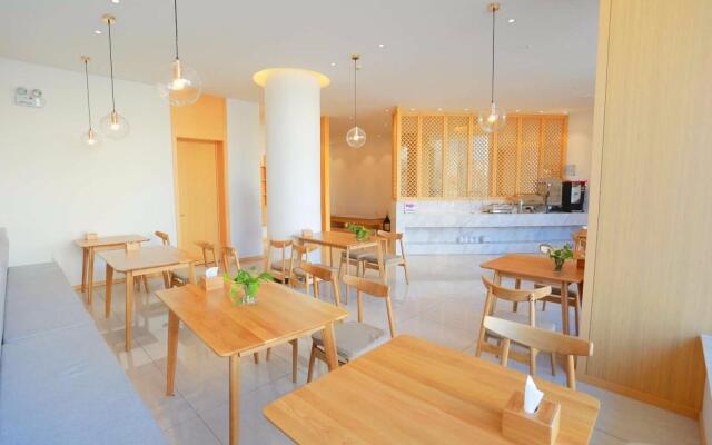 7 Days Premium·Weihai High-speed Rail Station Bathing Beach