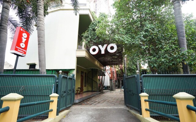 Kembang Kuning Residence Syariah by Oyo Rooms