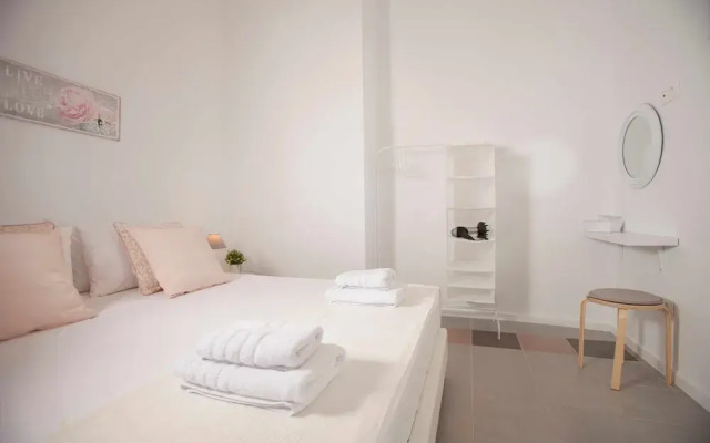 Zennova 33 Kallithea Blue Paradise