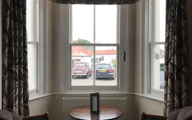 The Links Country Park Hotel