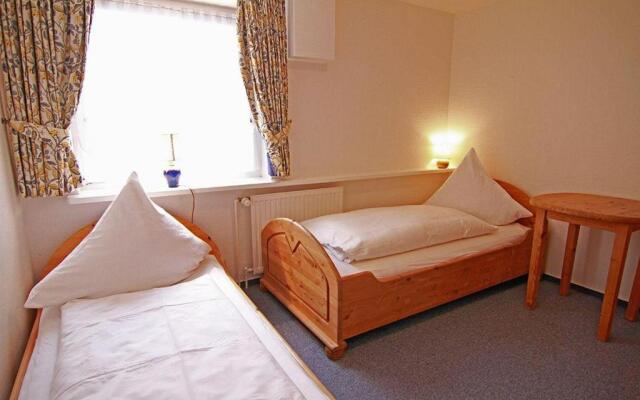 Haus-Meisennest-Wohnung-Kiebitz