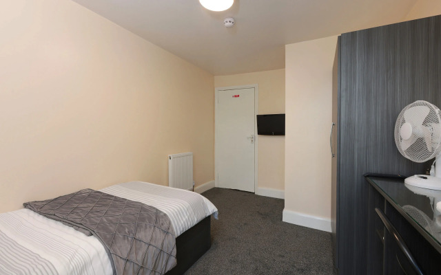 OYO Honeycroft Lodge
