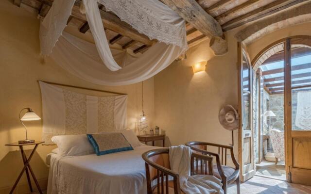 Beautiful Luxury Independent Villa With 13 Sleeps -prugnolo