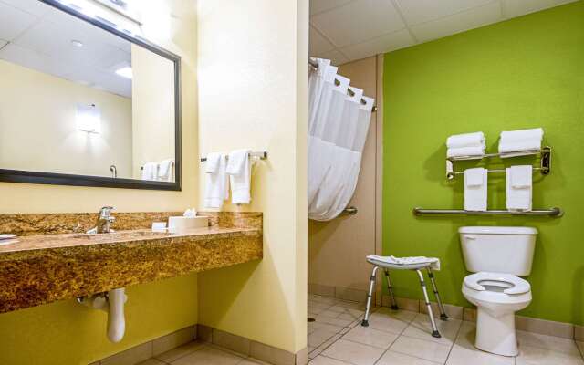 Quality Inn & Suites Glenmont - Albany South