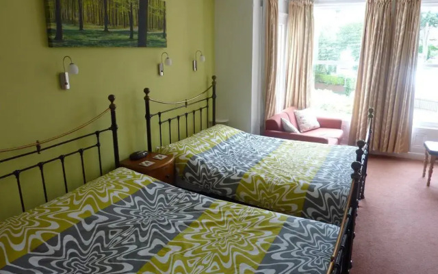 Derrin Guest House
