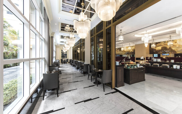 Grande Centre Point Ratchadamri Hotel