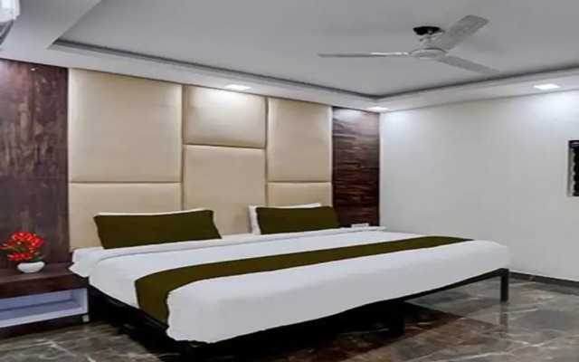 Fabhotel Dream House