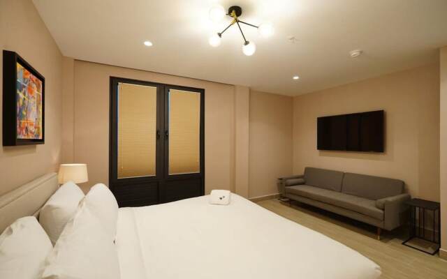 w Elegant 1BR in Casco Viejo