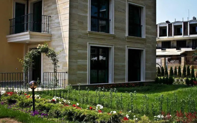 Private Residence Amaranth Apartments