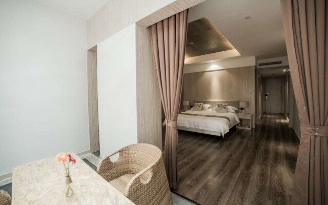 Tang House Hotel