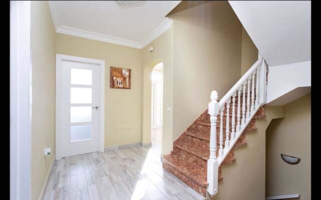 Dream Villa, Heated Swimming Pool, Barbeque