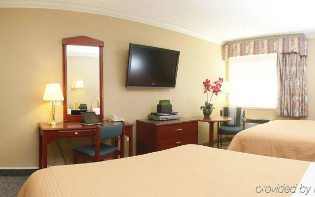 Stonebridge Hotel Grande Prairie