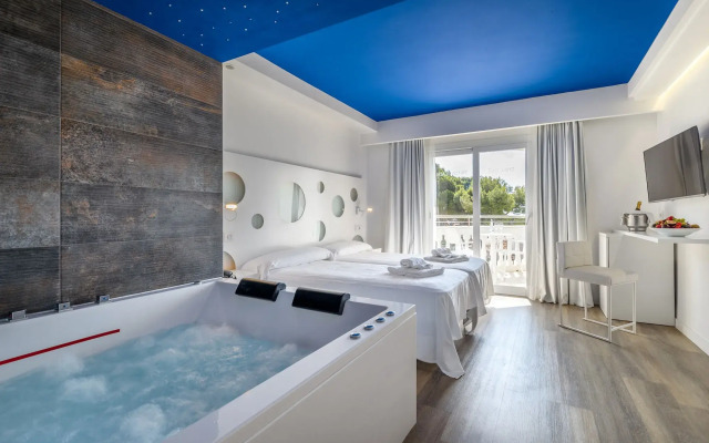 Welikehotel Triton Beach
