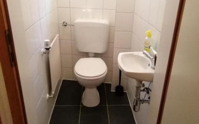 B10rooms